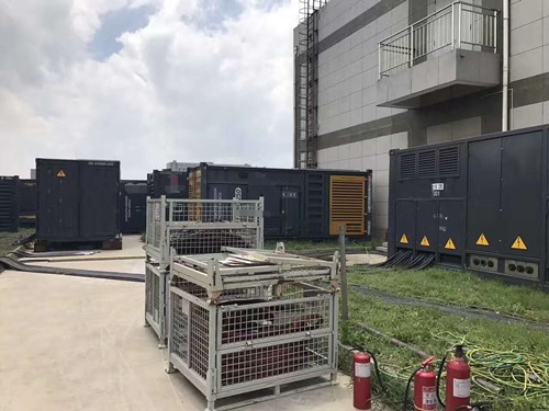 细河除了定期检查，还有哪些方法可以及时发现接触式转速表探头的磨损？